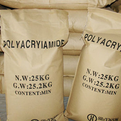 Polyacrylamide PAM ในฐานะสารเคมีในสนามน้ํามันและการบําบัดน้ํา 25 กิโลกรัม / BAG